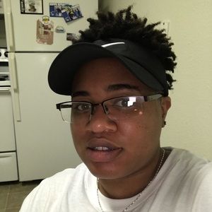 Meet your Posher, Erica